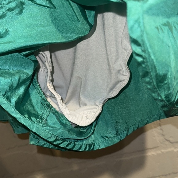 Free People Shorts kelly Green lined medium elastic waist the way home - Picture 3 of 4